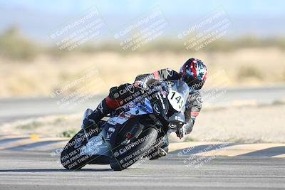 media/Dec-07-2025-CVMA (Sun) [[3e7d2de5dc]]/Race 10-Formula 40 Open/